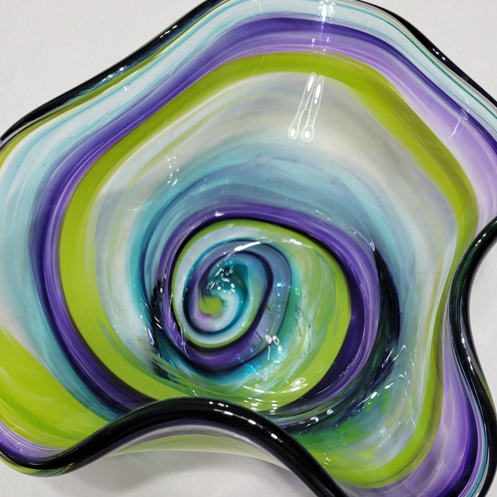 Vintage Handblown Glass Bowl/ashtray In Bright Swirl Colors Makes A Great Piece